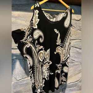 Lascana black, tan, and white paisley tunic blouse, cold shoulder, size 1X